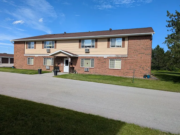 Pineview — Photo 9