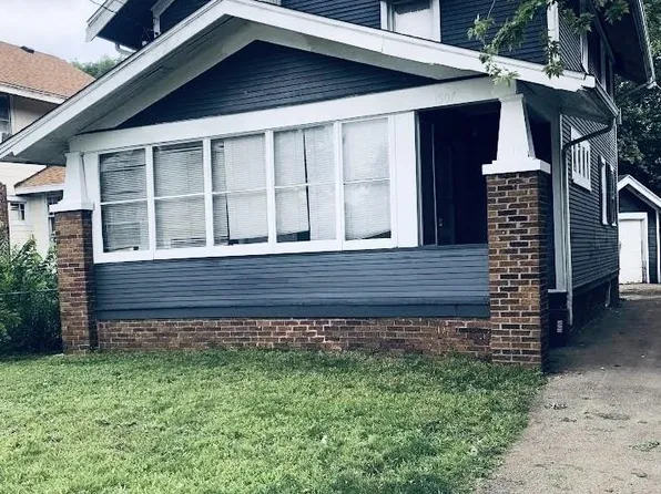 1507 Auburn St, Rockford, IL 61103