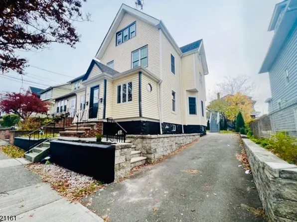 66 Washington Pl, East Rutherford Boro, NJ 07073