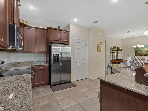 5th image of 12841 Seaside Key Ct
