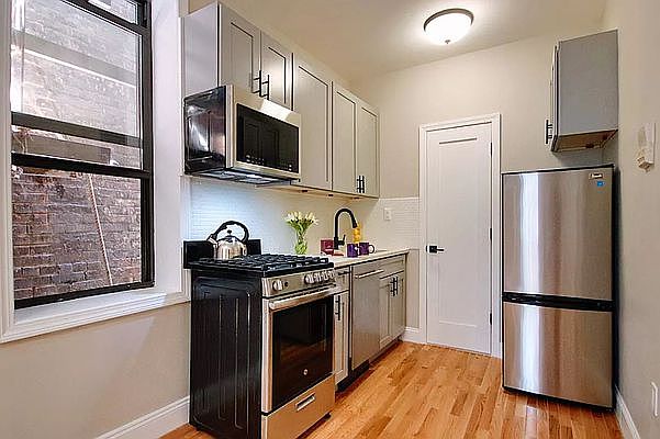 1st image of 224 E 36th St #5C