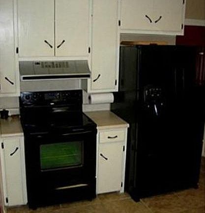 2nd image of 725 SW 48th St