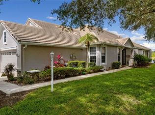8302 Tartan Fields Cir, Lakewood Ranch, FL 34202
