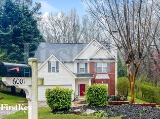 6001 Devonshire Dr, Flowery Branch, GA 30542