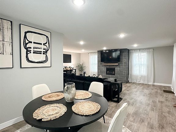 4th image of 606 W Lincoln St