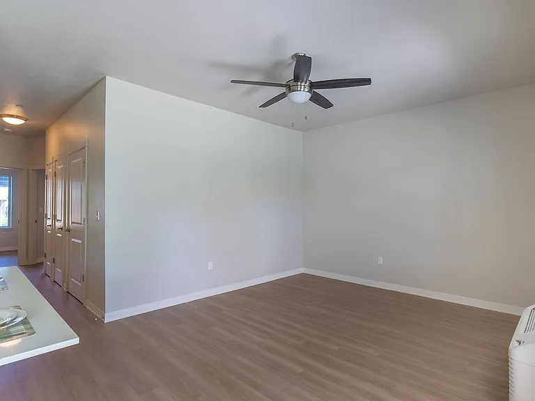 Cascade Place Apartment Homes — Photo 29