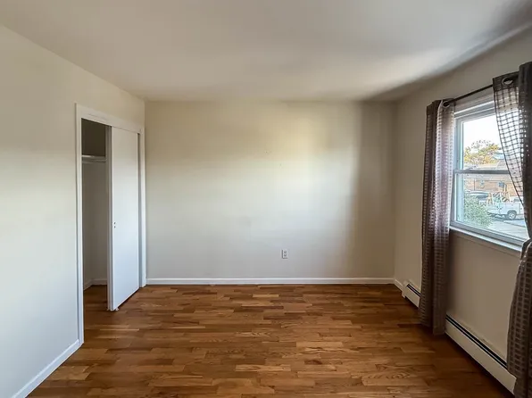 513 Avenue C image 21 of 27