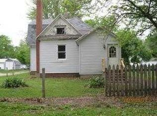 148 E Mansfield St, Bement, IL 61813