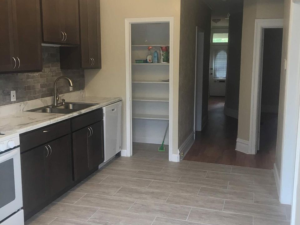 Kitchen & Pantry
