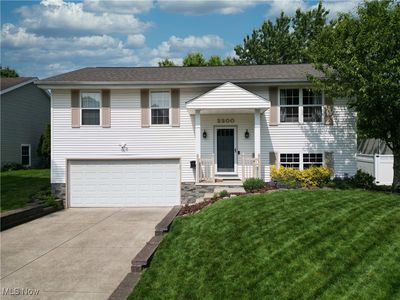 2200 Plymouth Ln, Cuyahoga Falls, OH, 44221