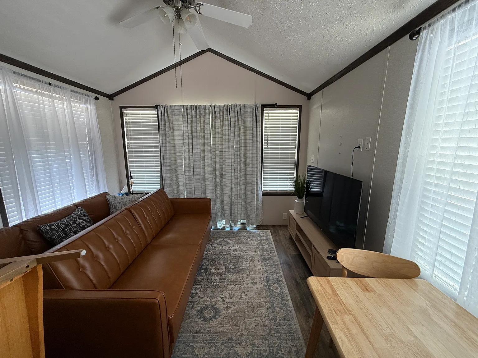 1 bed, 399 sqft, $1,050 — Photo 4