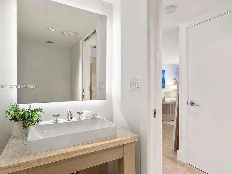 102 24th St #1213 — Photo 29