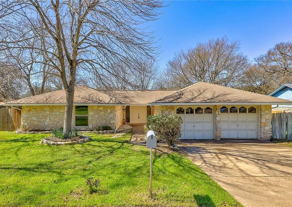 1st image of 2409 Orleans Dr