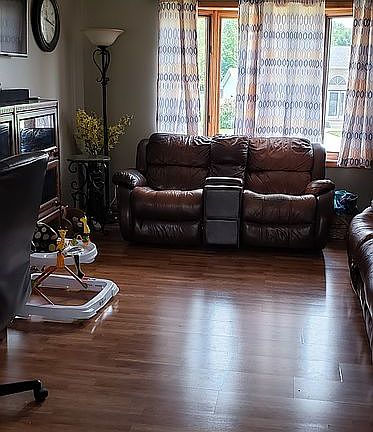 4th image of 310 Streamwood Dr