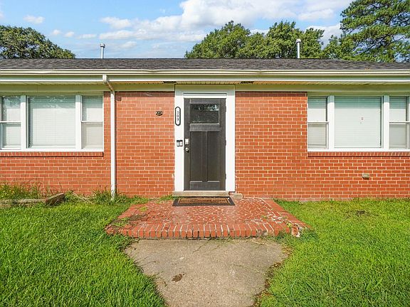 2nd image of 111 Nicholson St #109B