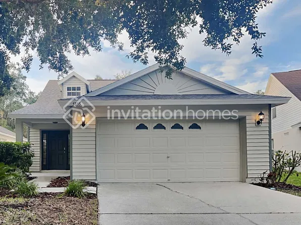 5855 Wrenwater Dr, Lithia, FL 33547