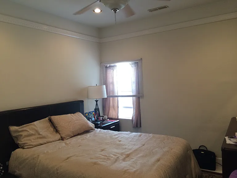 438 Baden Ave — Photo 3