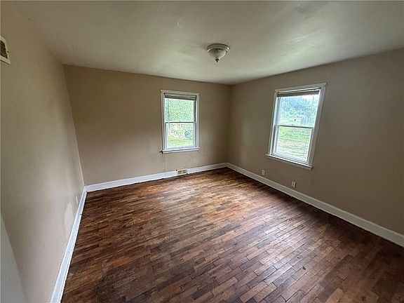 5th image of 5521 Hardesty Ave