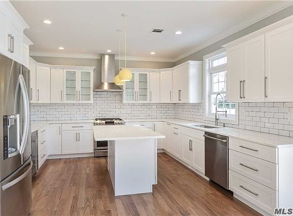 4th image of 144 Berkeley Pl