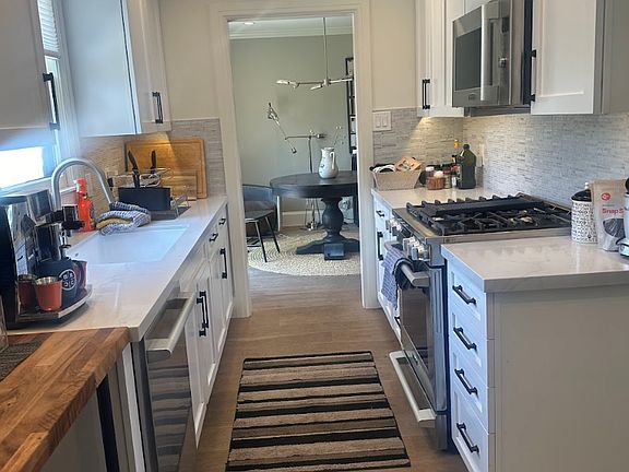 new appliance throughout - gas oven