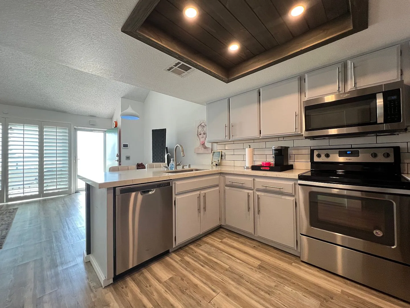 Coming Soon! 1 Bedroom 1 Bathroom Upper-Level Condo In Gated Community Of Candlewood Villas — Photo 2