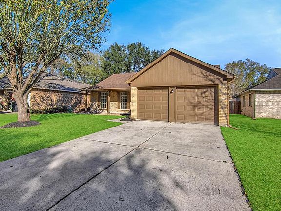 2nd image of 306 Foxtail Ct