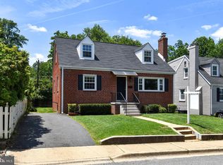 107 W George Mason Rd, Falls Church, VA 22046