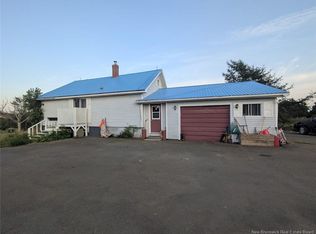 14 Benson Ln, Grand Manan, NB E5G1J8