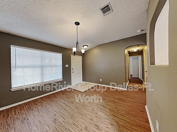 4th image of 4337 Apple Dr