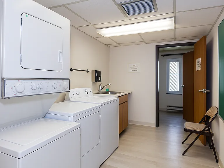 Pleasantwood Apartments and Townhomes — Photo 9