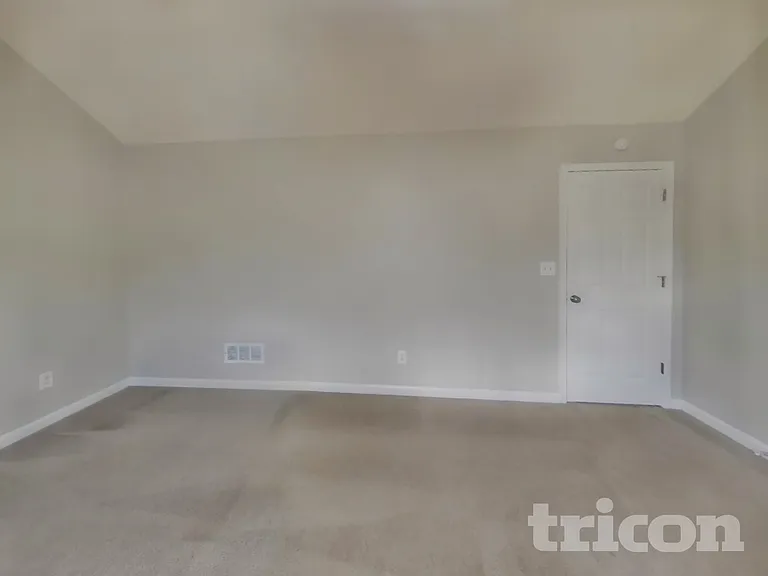 4074 Five Oaks Ct — Photo 8