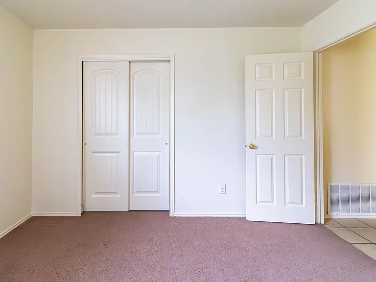 1203 Fox Creek Dr — Photo 20