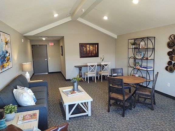 4th image of 1201 Enterprise Dr E #2B-1Ba-957Sqft