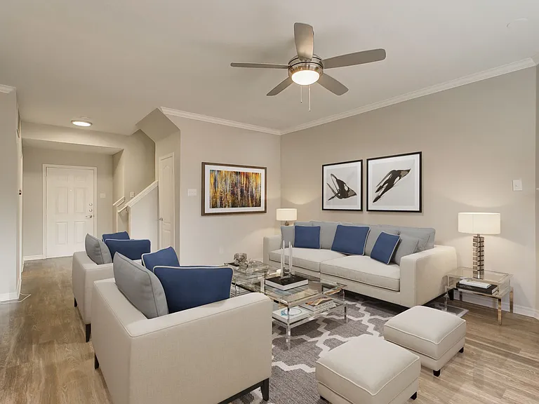 Eleven11 Lexington at Flower Mound — Photo 20