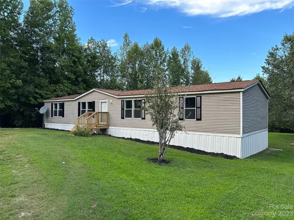 3206 Old Seine Rd, Smyrna, SC 29743