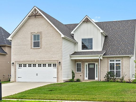 3rd image of 1452 Hereford Blvd