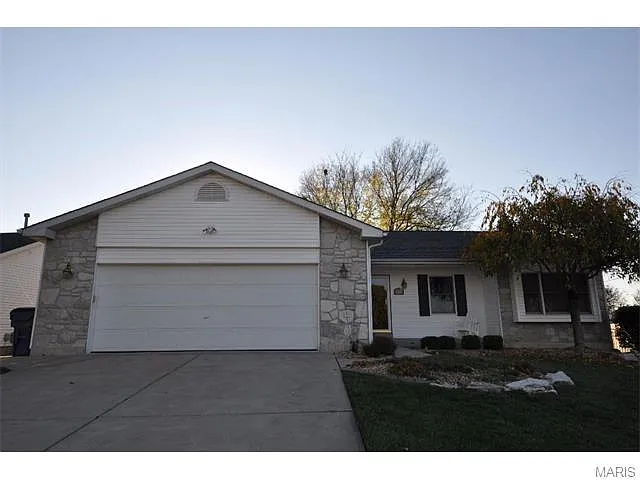 5715 Walnut Creek Blvd photo 1