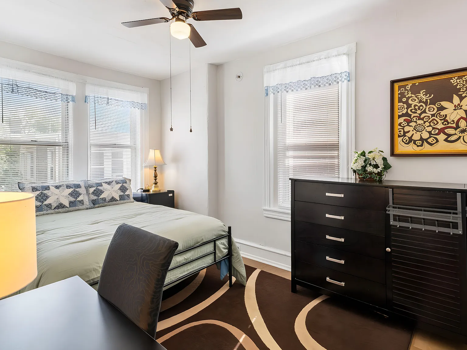 3 bed, 1.0 bath, 1260 sqft, $1,014 — Photo 3