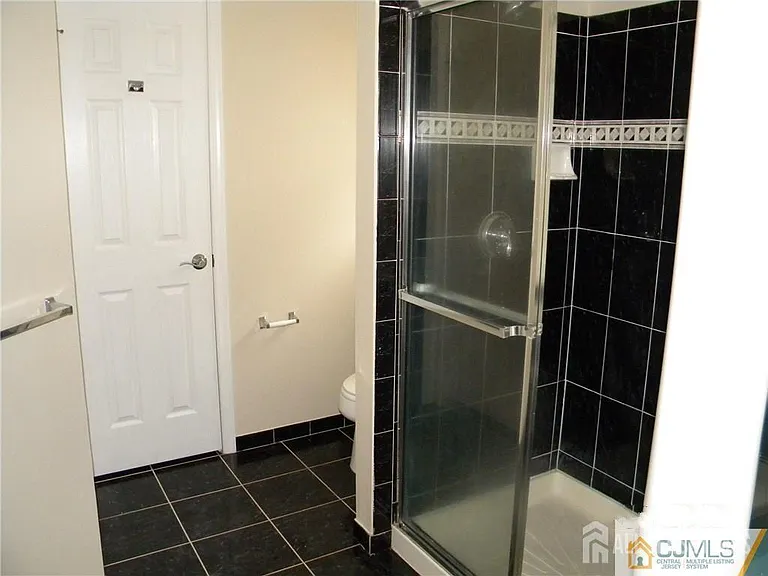 106 Sayreville Blvd S — Photo 14