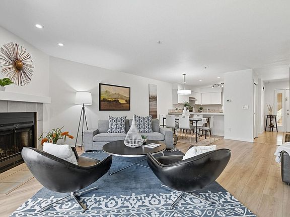 2nd image of 2938 Kalmia Ave #17