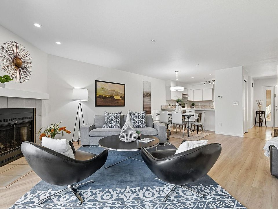 1st image of 2938 Kalmia Ave #17