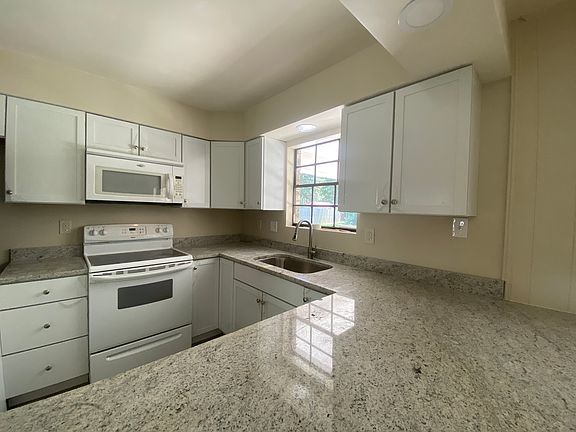 20220613_190649689_iOS_06142022