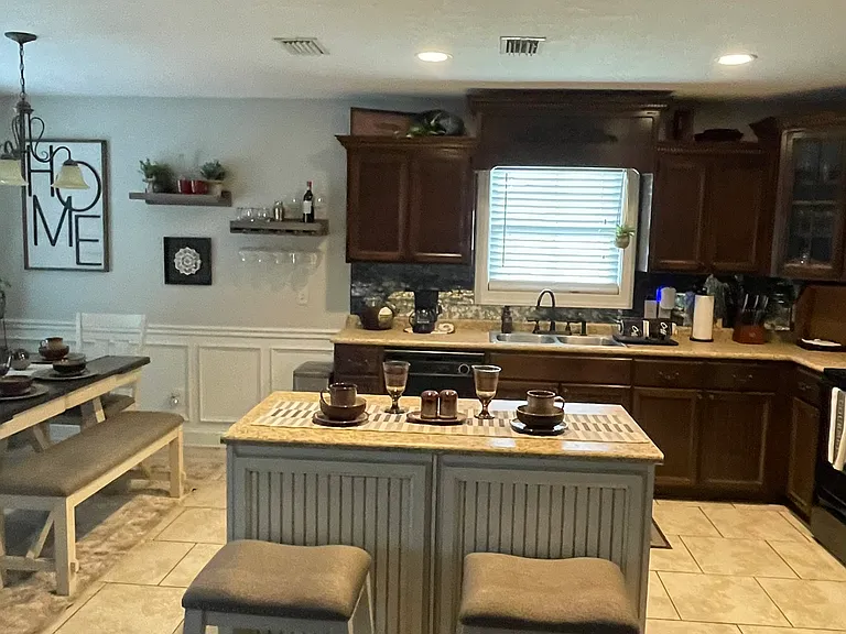 212 Victorian Lake Dr — Photo 18