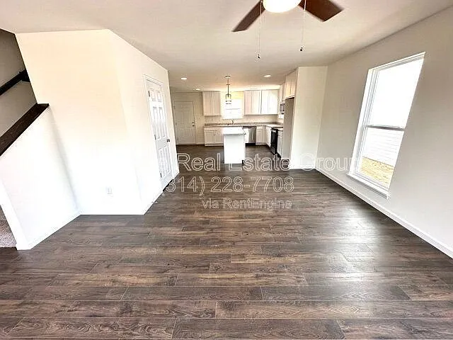 5587 Walden Ridge Dr — Photo 2