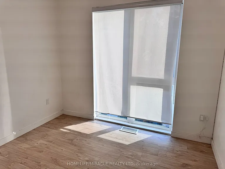 176 Clonmore Dr #4 — Photo 29