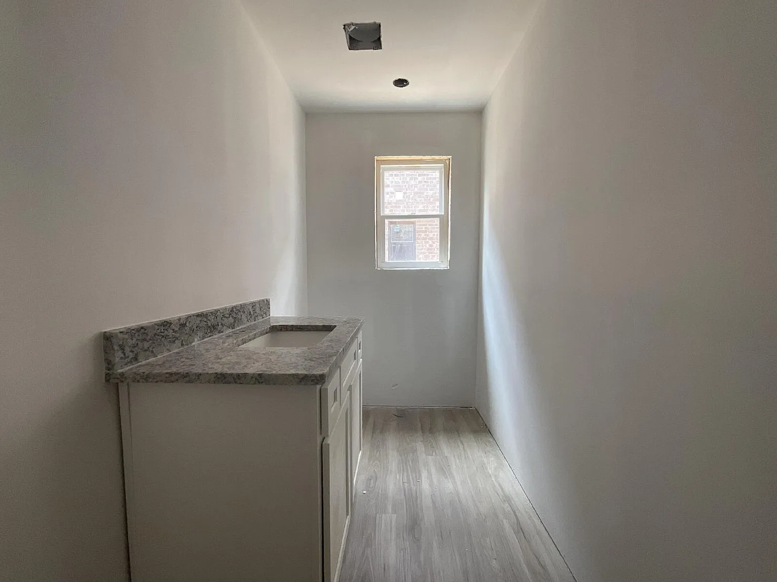3 bed, 3.0 bath, $1,750 — Photo 4