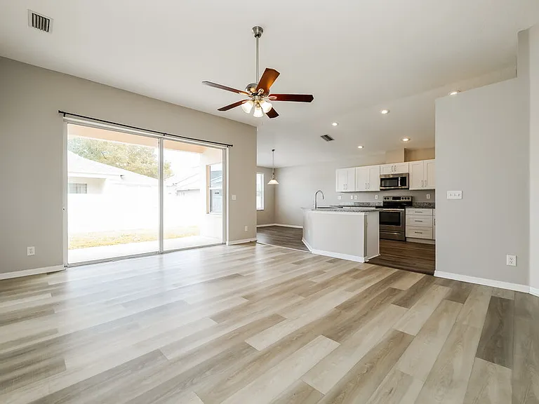1221 Barclay Wood Dr — Photo 6