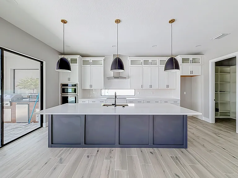 15930 Vetta Dr — Photo 23