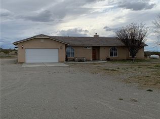 14580 Valle Vista Rd, Phelan, CA 92371