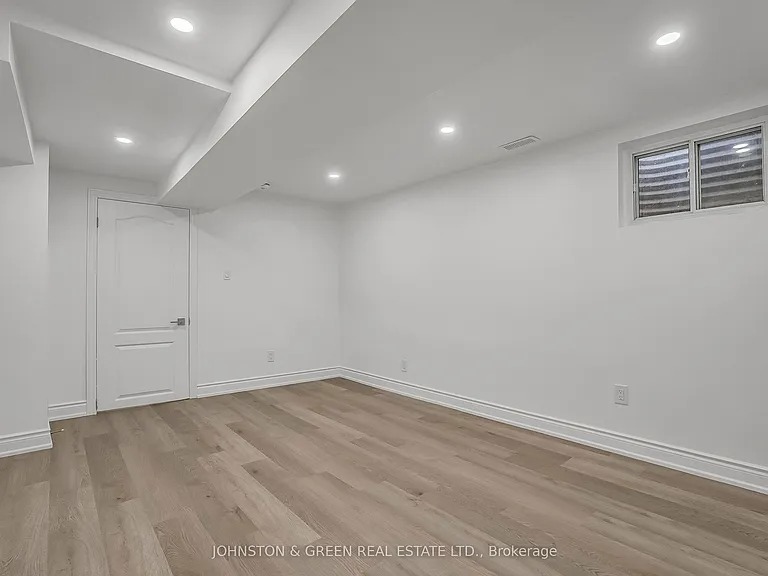 126 Slan Ave — Photo 12